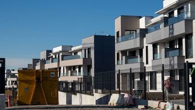 El precio de la vivienda subirá hasta un 8% y se rozarán las 800.000 compraventas en 2025