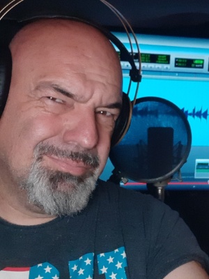 Fernando Simón es el impulsor de la Escuela Sincronía.
