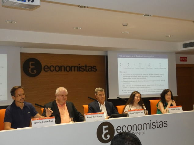 Los expertos reclaman reformas estructurales para garantizar el futuro económico de los jóvenes