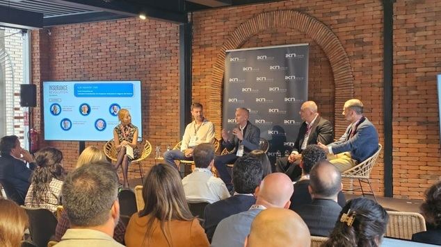 La armonización de asistentes de IA y seguridad de los datos marcan la incorporación de esta tecnología en las compañías aseguradoras