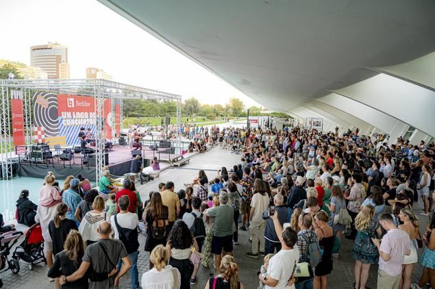 Un Lago de Conciertos con Berklee regresa este verano a la Ciutat de les Arts i les Ciències
