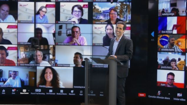 Global Alumni inaugura en Boston la sala de telepresencia inmersiva más grande del mundo