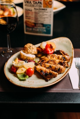 El combinado y el especial: los menús inmortales de la gastronomía vuelven a la Gran Vía