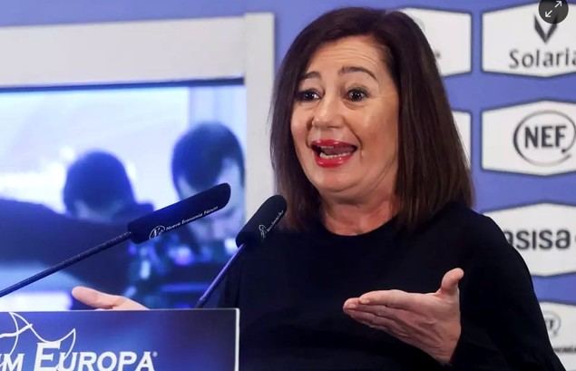 Francina Armengol, presidenta del Congreso, ha admitido que «no es el momento» para debatir sobre la República y la forma de Estado.