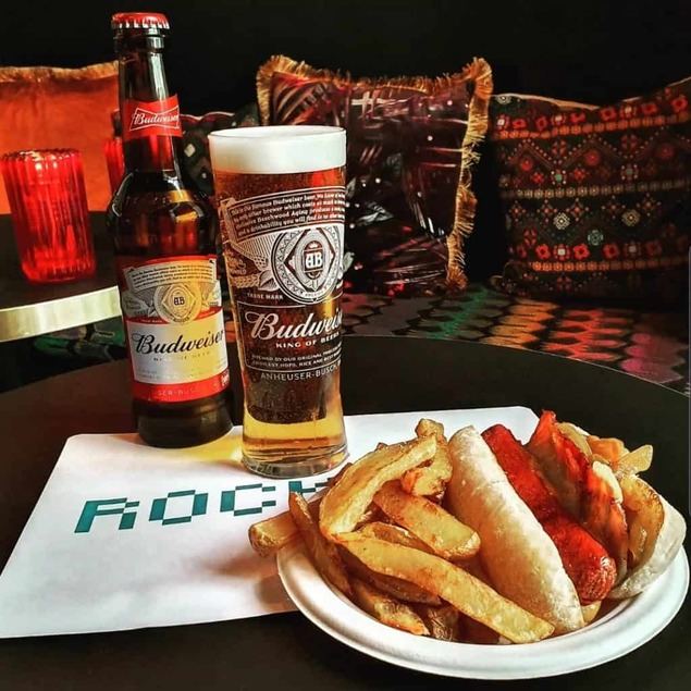 Hot dog solo en casa 2