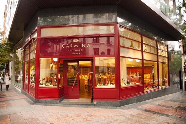 La firma española de calzado artesanal de lujo Carmina Shoemaker afianza su expansión internacional
