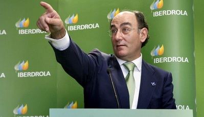 Los buenos resultados de Iberdrola en el exterior permiten mantener los precios a los consumidores españoles sin obtener en España beneficios caidos del cielo