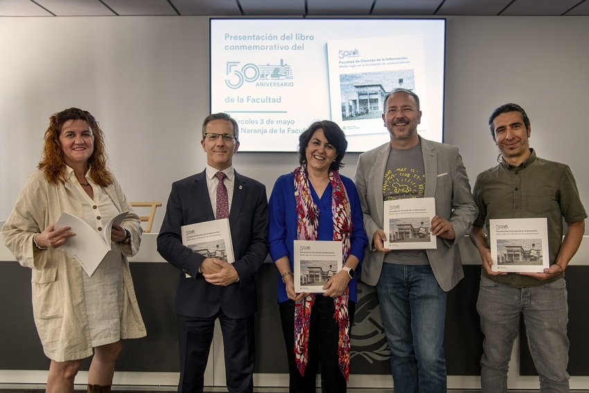 La Facultad de Ciencias de la Información edita un libro conmemorativo de su 50 aniversario
