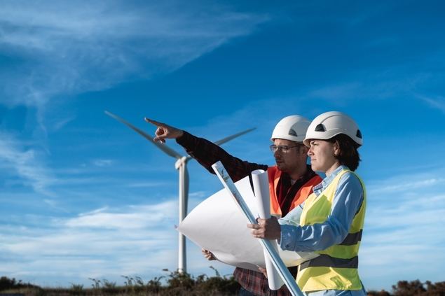 Las nuevas energías ofrecen múltiples oportunidades a los nuevos profesionales