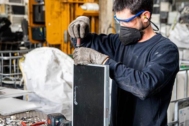 El Canon Ecoraee, la tasa que pagan los consumidores por el reciclaje de aparatos eléctricos