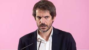 Ernest Urtasun es el ministro de cultura de España. 