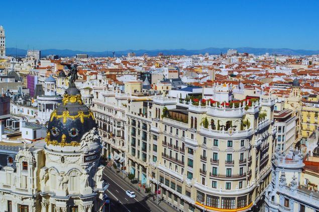 El auge de querer vivir en España y el atractivo creciente para europeos y latinos