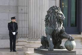 Reflexiones en canícula I: ¿El marco Constitucional?