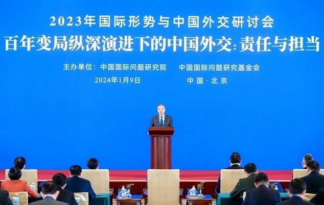 El ministro de Relaciones Exteriores de China destaca los seis puntos sobresalientes de la diplomacia del país en 2023