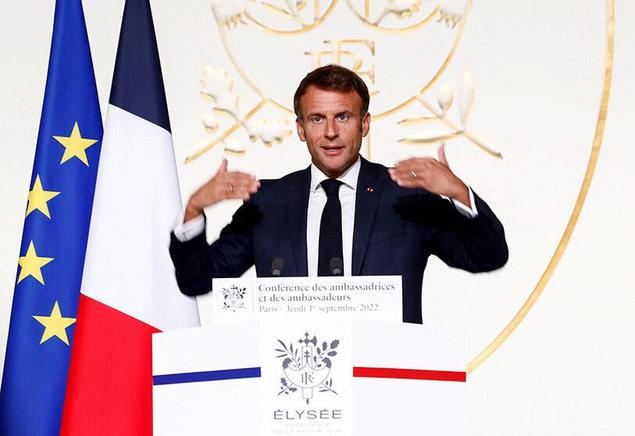 Francia exige una política exterior independiente no supeditada a Estados Unidos