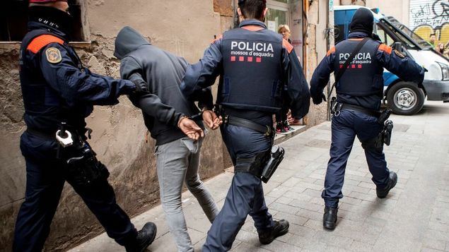 Valents denuncia que el 76% de los delincuentes detenidos por la Guardia Urbana en Barcelona son extranjeros