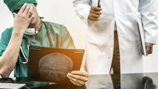 Negligenvias médicas: ¿qué hacer cuando se vulneran tus derechos?