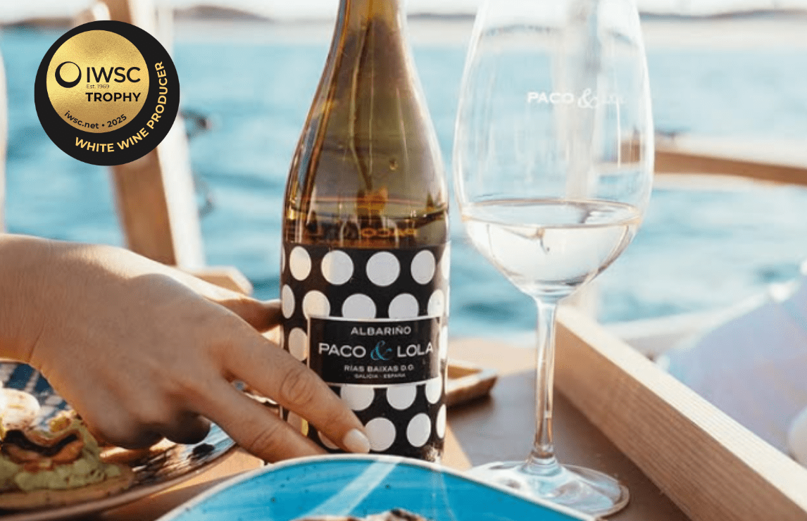 Paco & Lola recibe el White Wine Producer Trophy 2025 como mejor bodega productora de vino blanco del mundo