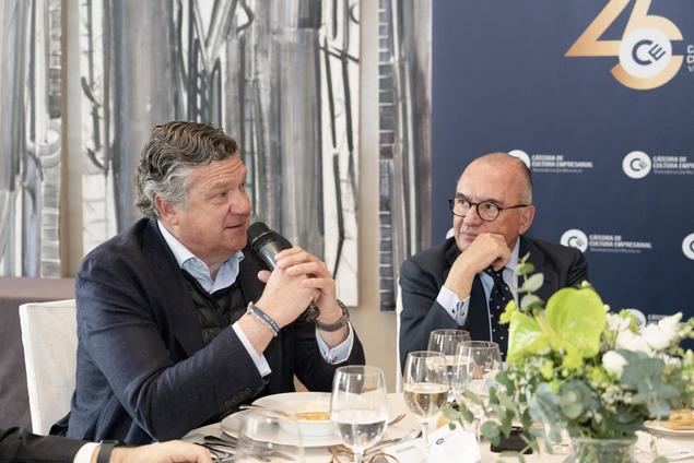 Íñigo Parra, homenajeado por su papel en la formación empresarial