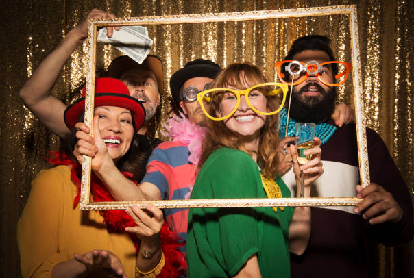 Fotomatón y photocall: Las tendencias imperdibles para tus eventos y bodas