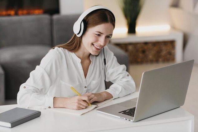 Descubre las ventajas de estudiar una FP a distancia