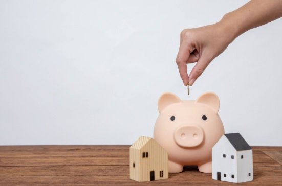 Menos de un 10% de la población más joven invertiría en una vivienda ubicada en un pueblo costero