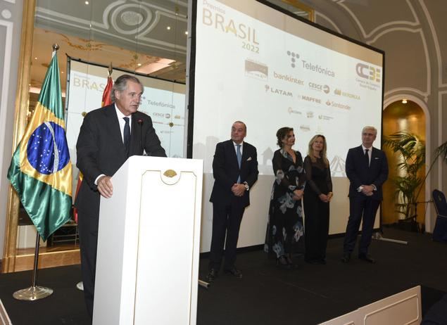 La Cámara de Comercio Brasil-España (CCBE) otorga el premio empresario del año a José Manuel Entrecanales, presidente y CEO de Acciona