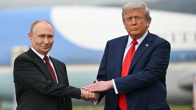 Trump y Putin dos personajes dominantes en Alaska con gestos y silencios que hablan más que sus palabras
