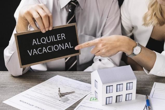 Alquileres vacacionales y protección del consumidor: claves para propietarios e inquilinos frente a fraudes en verano