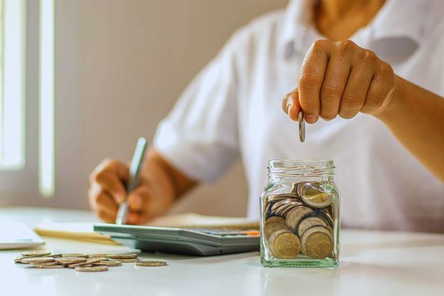 Ahorro eficientemente con planes sistemáticos y productos United Linked