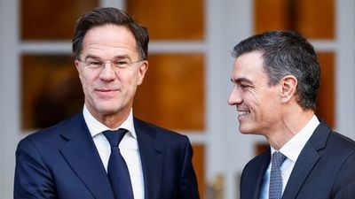 5 % en intrahistoria II, Rutte/Sánchez, con aroma fatídico de Trump en la sala
