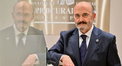 Los procuradores se ofrecen para mediar entre jueces, fiscales y Congreso