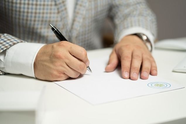 Seresco y Wagestream firman un acuerdo de colaboración para el acceso al salario flexible