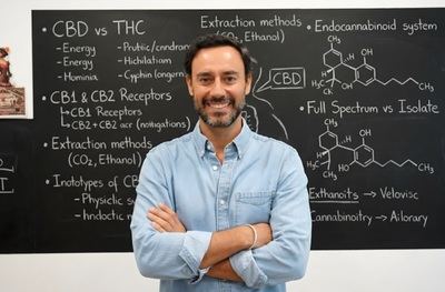 El caso de Macarena, una niña madrileña tratada con CBD, reabre el debate sobre cómo comunicar los avances científicos con cannabinoides