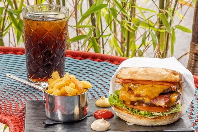 San Burgertin: celebra el mes del amor con la hamburguesa de San Valentin
