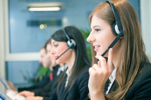 Profesionales bilingües, puente entre culturas en traducción e interpretación