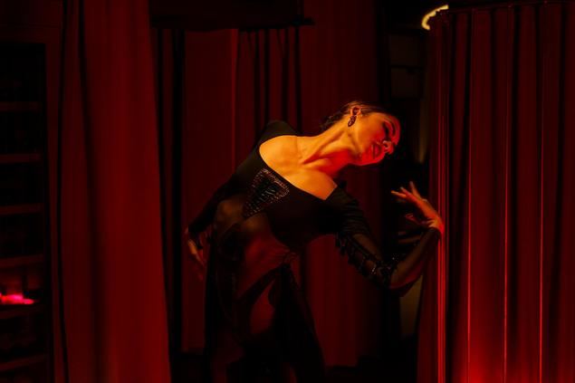 “Latigazo” se suma a la fiebre de los dinner-show en Madrid