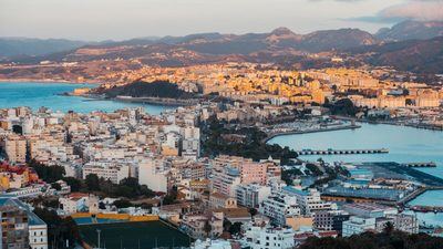 Ceuta, Melilla, Alhucemas, Vélez de la Gomera y Chafarinas no son colonias, enclaves, presidios ni territorios ocupados