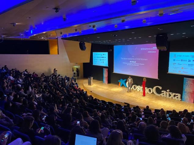 El Stem Women Congress llena el auditorio del CosmoCaixa de Barcelona para reivindicar la presencia femenina en el mundo tecnológico