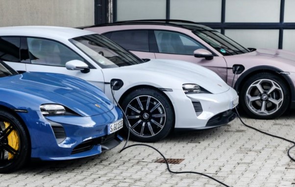 Porsche Taycan eléctrico. 