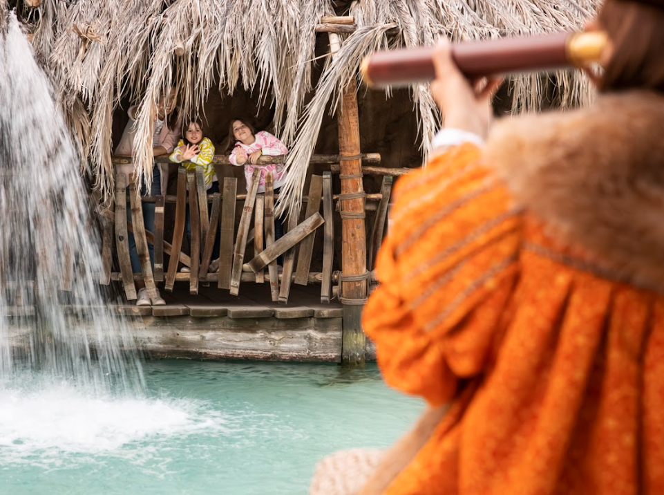 Renfe, transporte oficial del parque Puy Du Fu España en Toledo