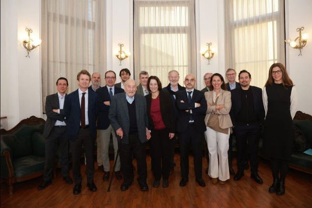 El Observatorio de medios reúne a editores y economistas para analizar la compensación equitativa de las plataformas a los medios de información