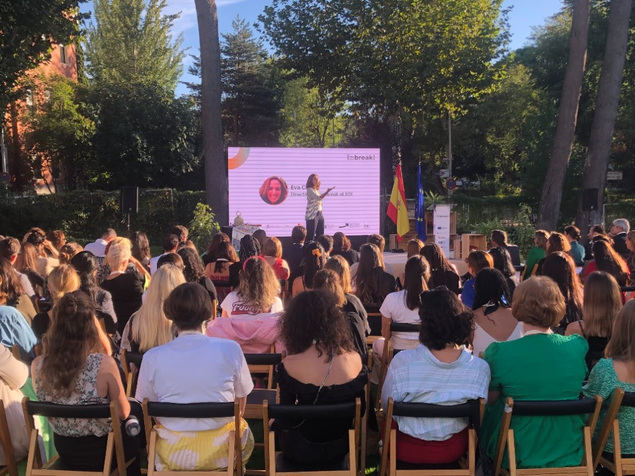 El primer grupo de 140 emprendedoras europeas de The Break comienza su experiencia en España