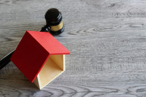 La lentitud de la justicia y la falta de regulación, problemas clave para solucionar las ocupaciones ilegales