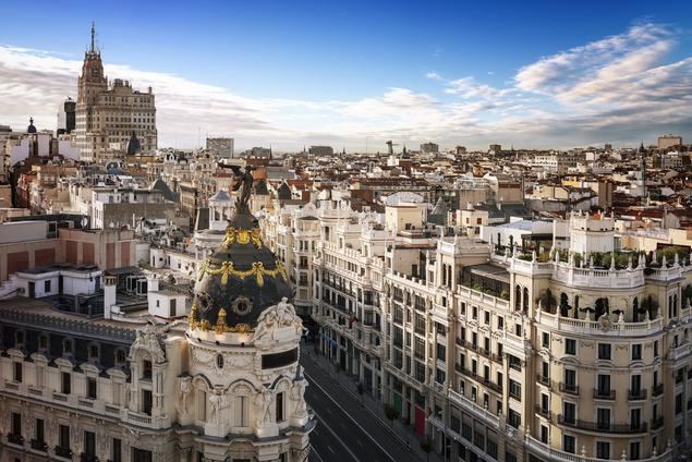 Acceso a la vivienda, emancipación juvenil y falta de obra nueva: las asignaturas pendientes de los gobiernos de Madrid y Barcelona