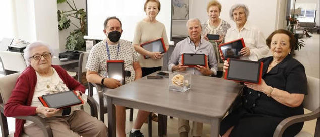 Directivos jubilados miembros de SECOT ofrecen formación de manera voluntaria en nuevas tecnologías