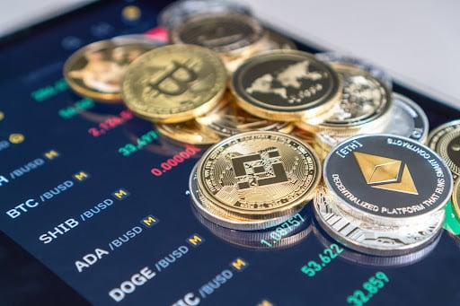 Aumenta el interés de los inversores Españoles en las criptomonedas de baja capitalización
