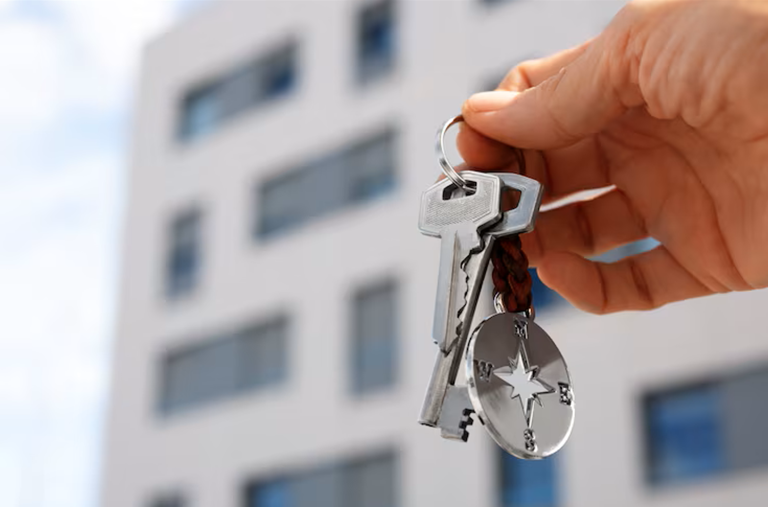 La okupación provoca una “distorsión estructural” en el mercado residencial valenciano
