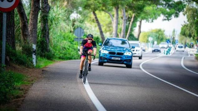 Las carreteras no son lugares para practicar deporte