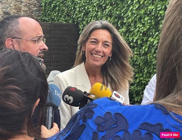 Veray (PP): “Tengo un deseo, que el 2024 la entrega de premios de la Fundación Princesa de Girona se haga en el Auditorio de Girona, que es de donde se los echó de forma ruin”